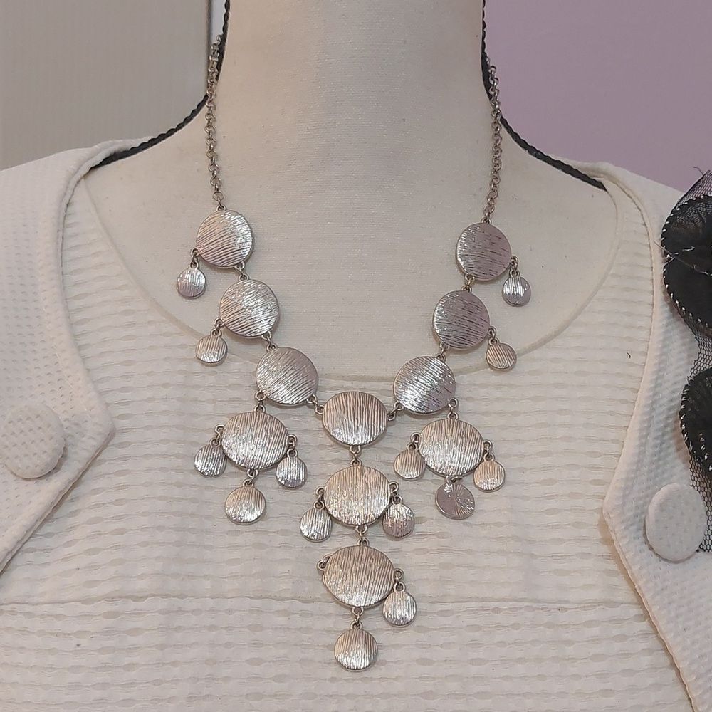 Brushed Silver Tone Discs Bib Necklace Chic Statement